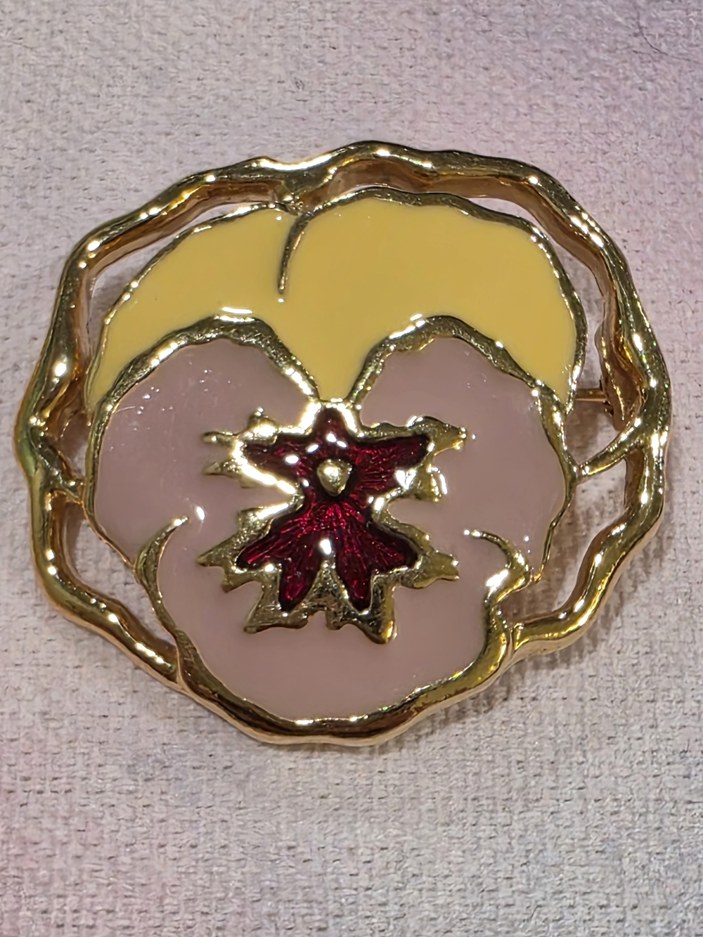 Gold-Tone Pansy Enamel Pin/Brooch